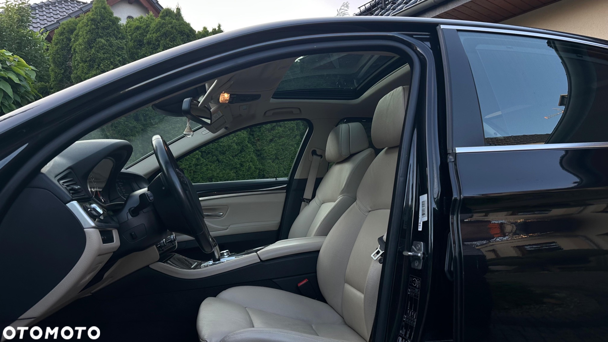 BMW Seria 5 530d xDrive - 17