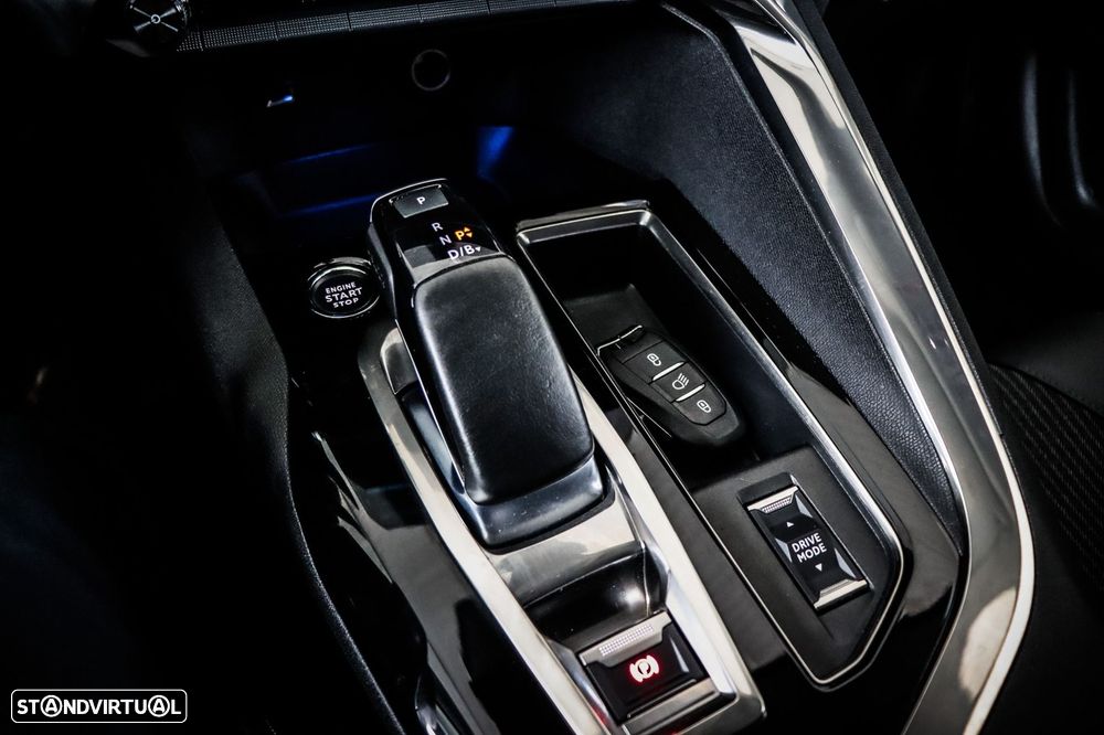 Peugeot 3008 1.6 Hybrid Allure Pack e-EAT8 - 26