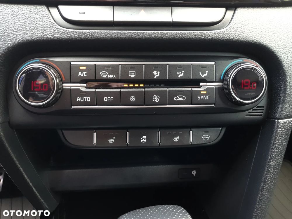 Kia XCeed 1.5 T-GDI GT-Line DCT - 22