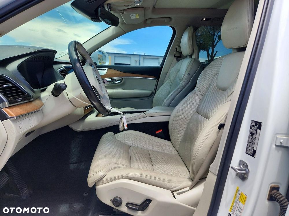 Volvo XC 90 T6 AWD Geartronic Momentum - 8