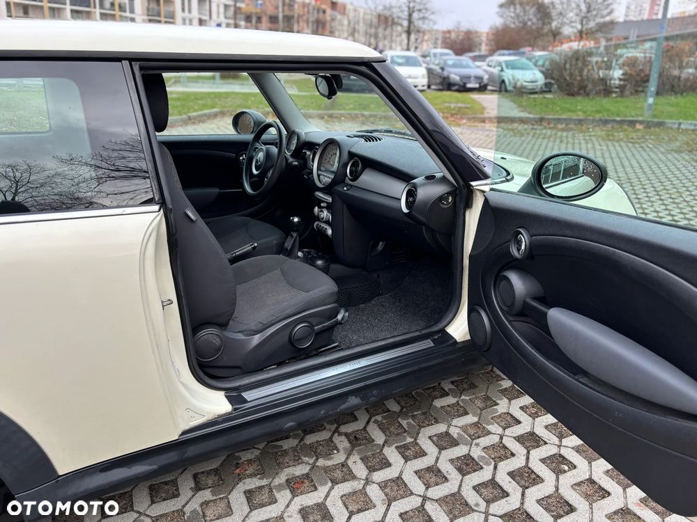 MINI ONE Standard - 13