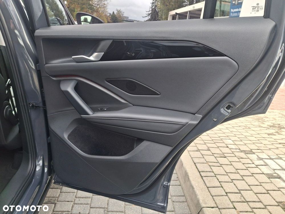 Volkswagen Tiguan - 21