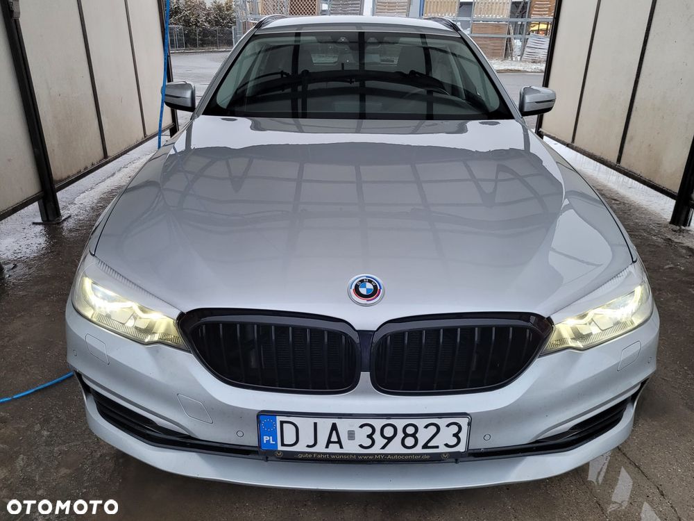 BMW Seria 5 530d xDrive - 1