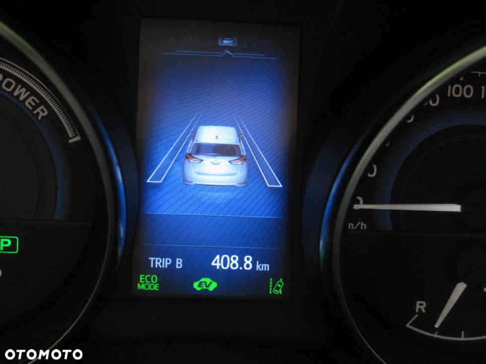 Toyota Auris Hybrid 135 Premium - 10