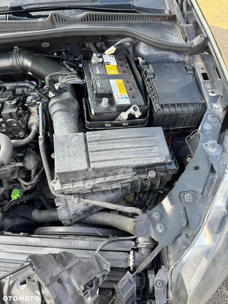 Volkswagen Golf VI 2.0 TSI GTI - 17
