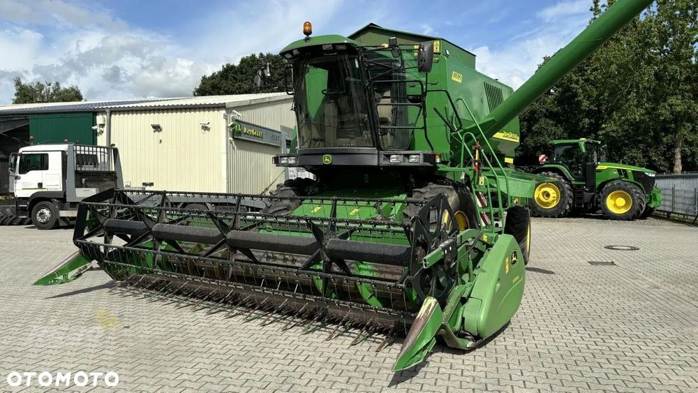 John Deere 1550 Kombajn zbożowy , 2007 , hederu 5,5 m - 3