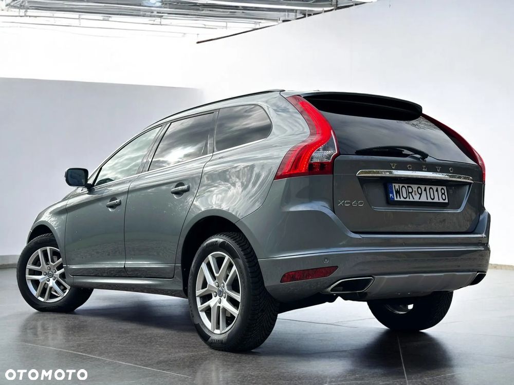 Volvo XC 60 D4 Momentum - 10