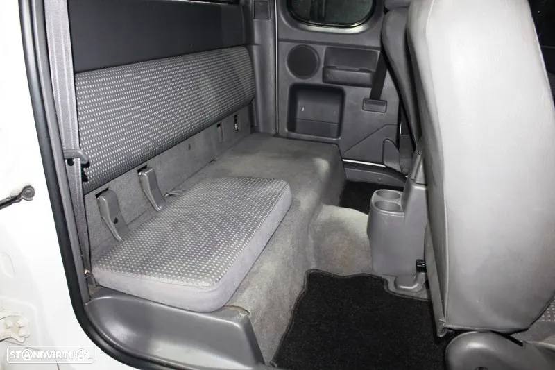 Mazda 3L 4X4 - 11
