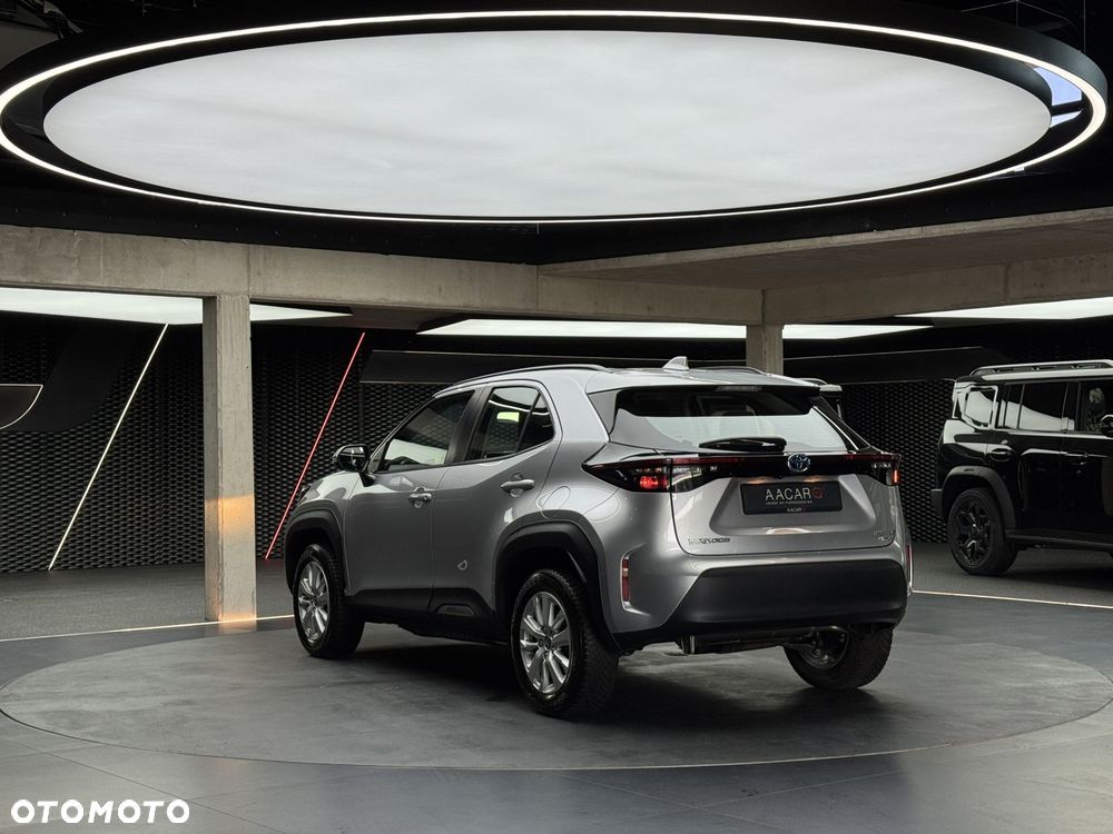Toyota Yaris Cross Hybrid 1.5 Comfort AWD - 4