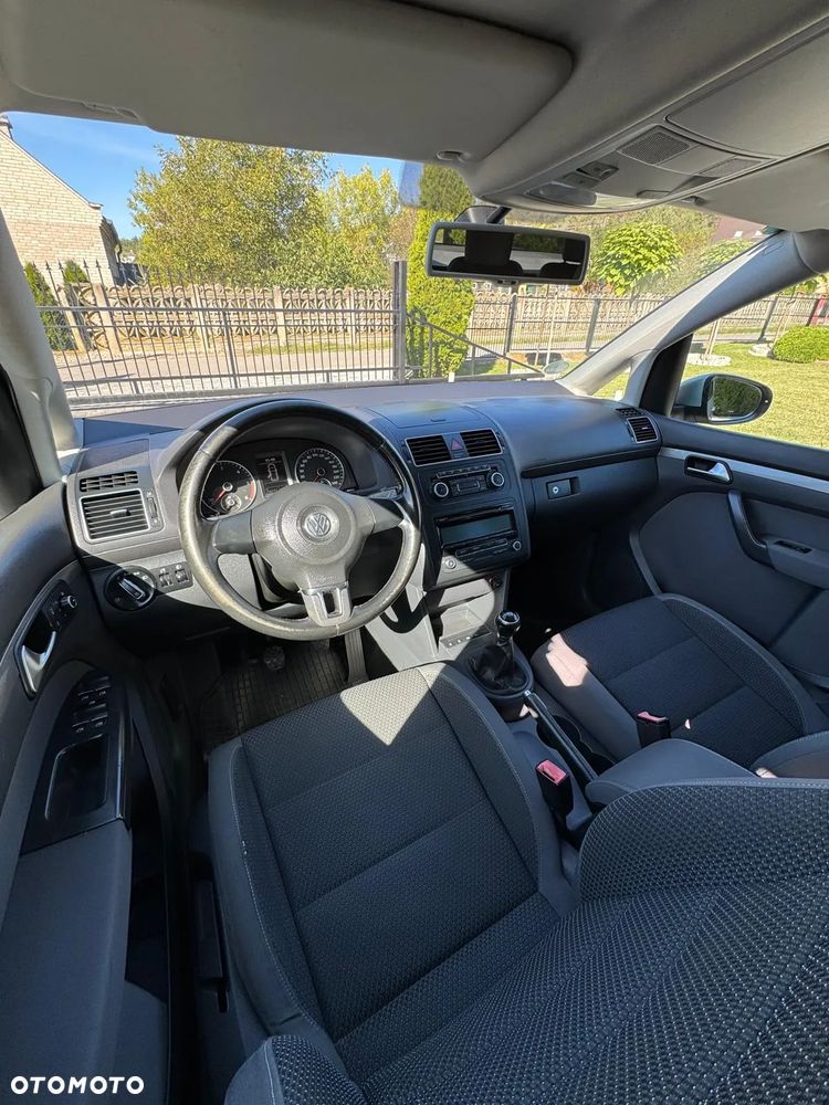 Volkswagen Touran 1.6 TDI DPF BlueMotion Technology Highline - 29