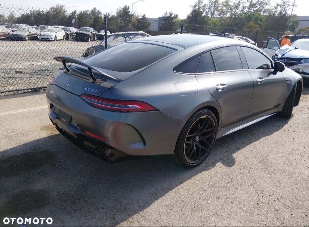 Mercedes-Benz AMG GT - 7