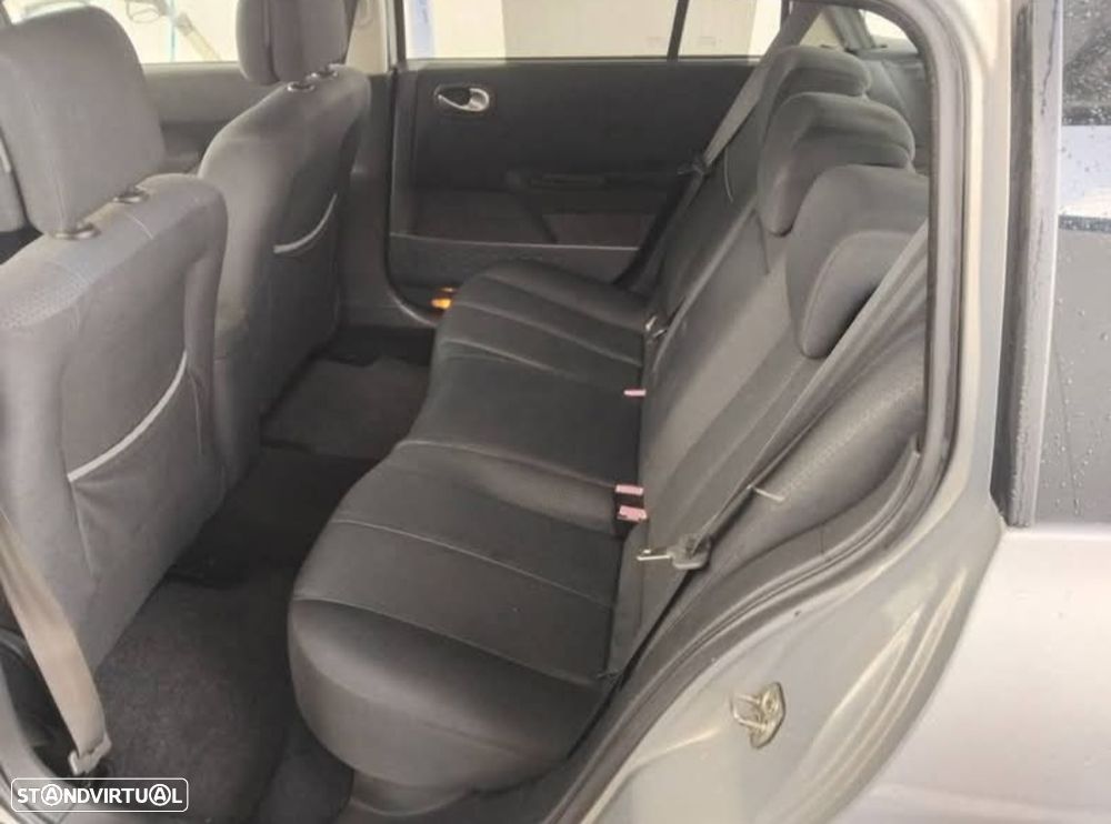 Renault Mégane Break 1.5 dCi C Dynamique — fotografia 13