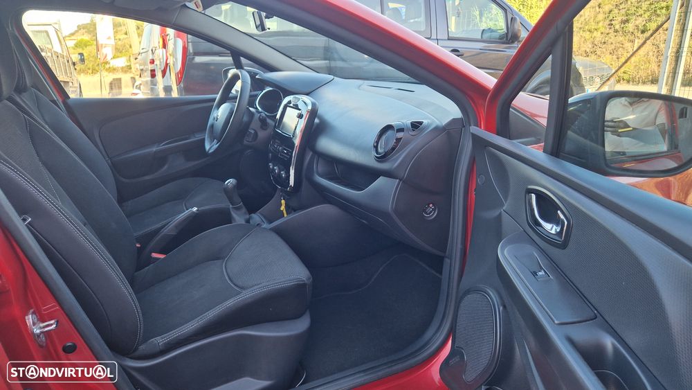 Renault Clio Sport Tourer 0.9 TCE Dynamique S - 13