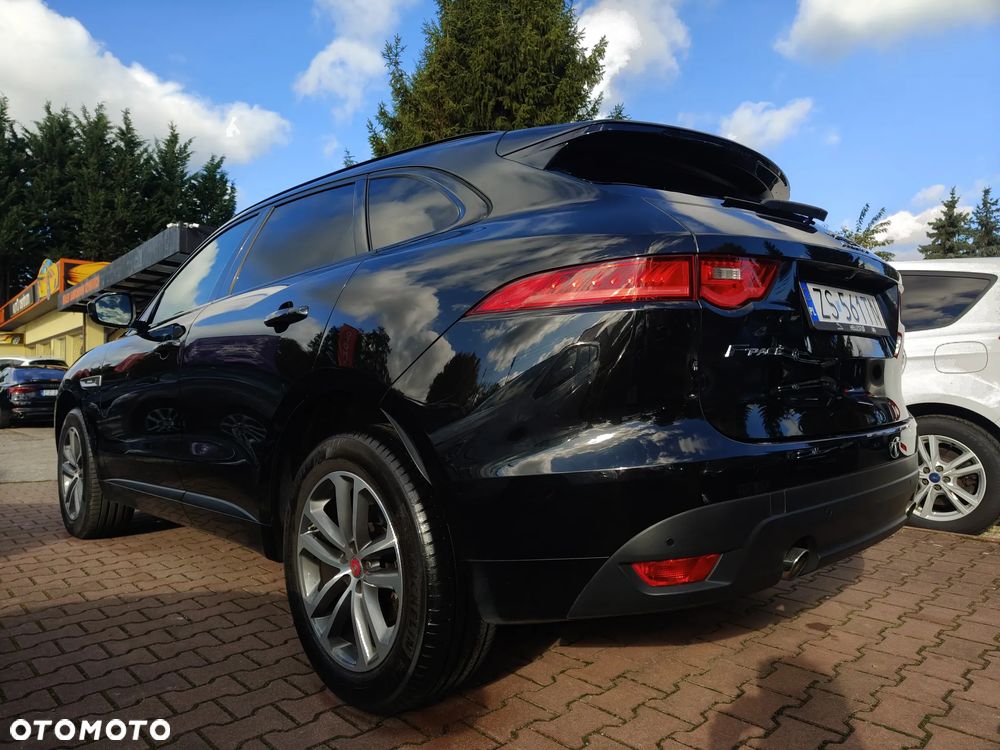 Jaguar F-Pace 25t AWD R-Sport - 6