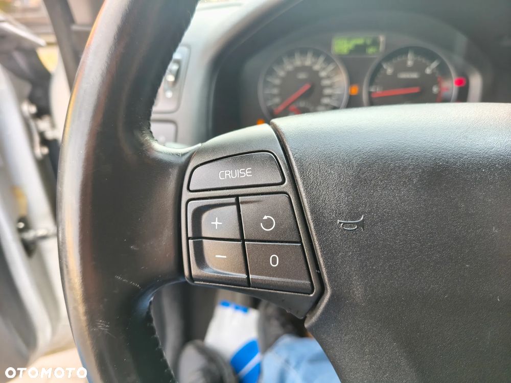 Volvo S40 D2 DRIVe Momentum Start-Stop - 15