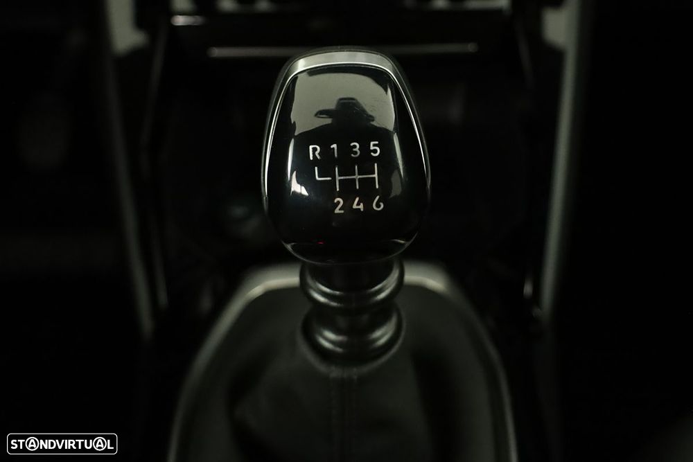 Peugeot 2008 1.2 PureTech Allure - 14