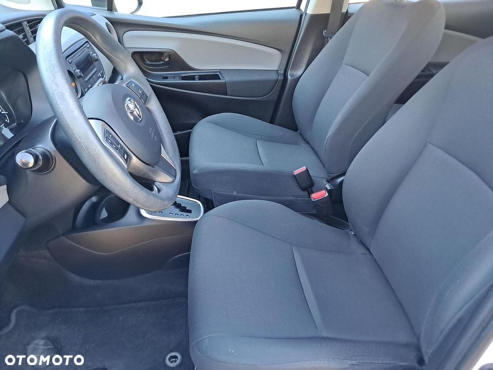 Toyota Yaris - 14