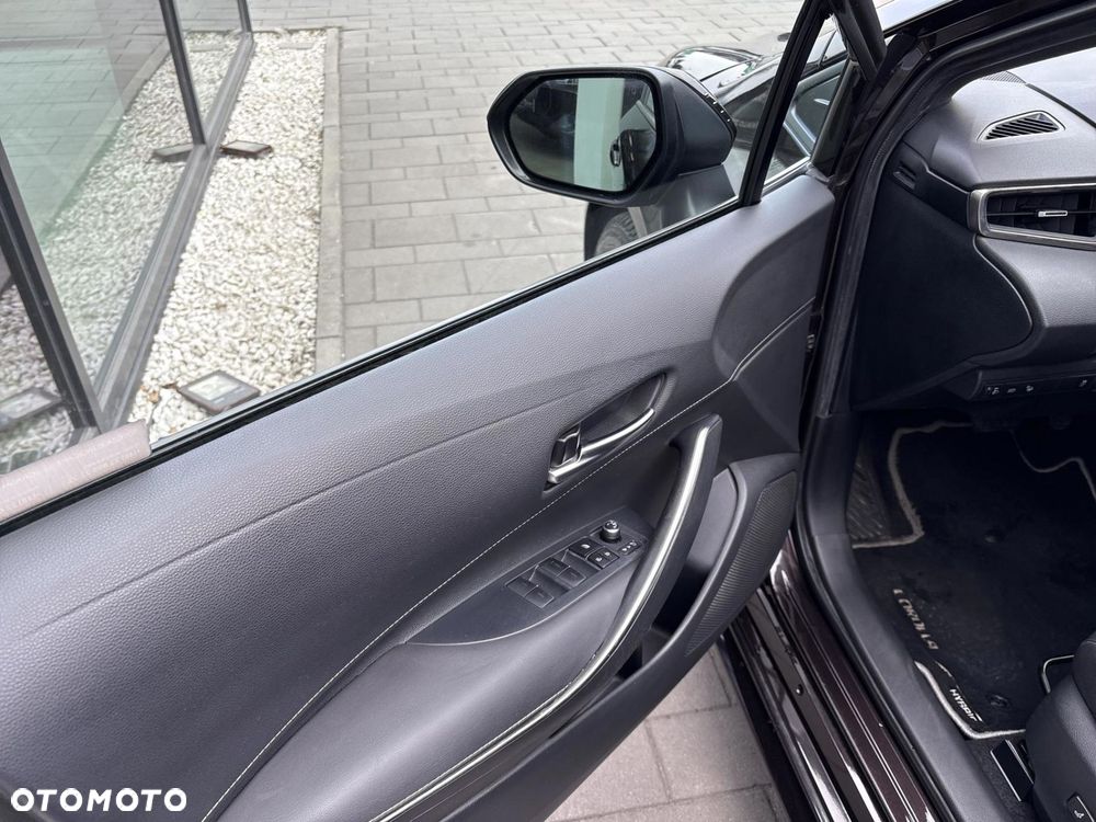 Toyota Corolla 2.0 Hybrid Comfort - 10