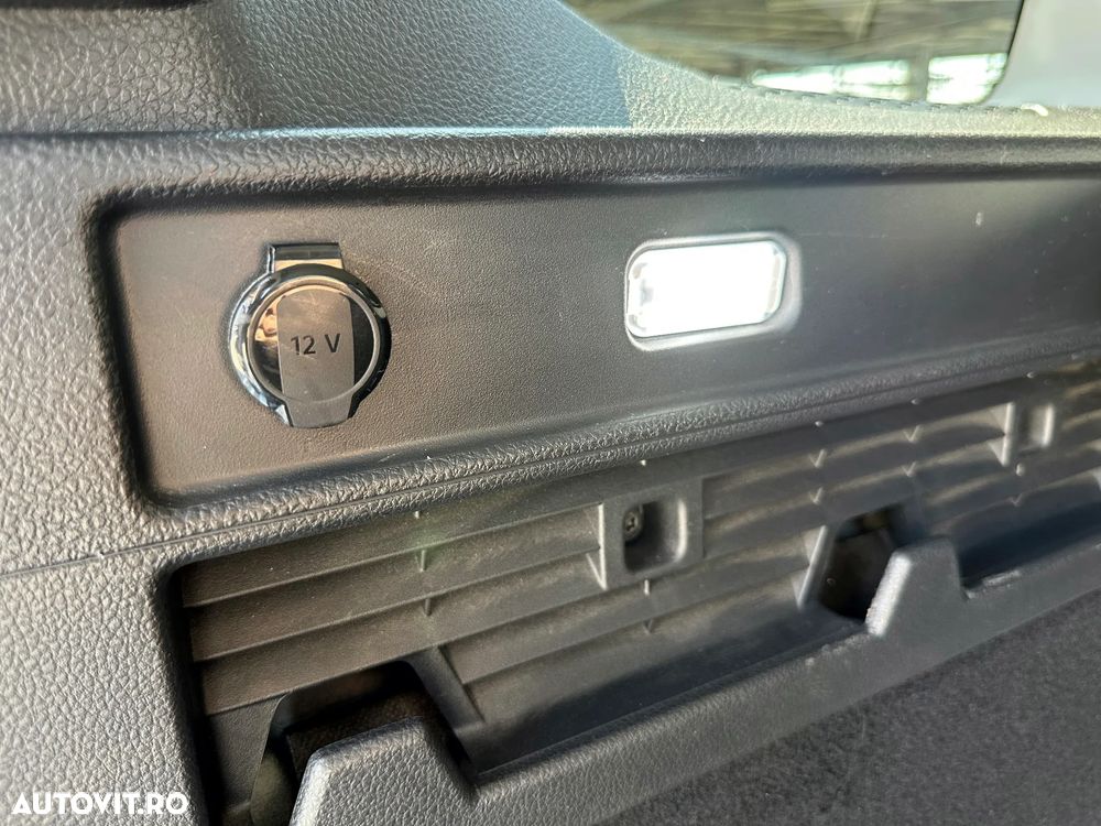 Ford Tourneo Connect 2.0L EcoBlue SWB Titanium - 21