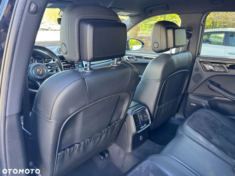 Porsche Macan Standard - 19