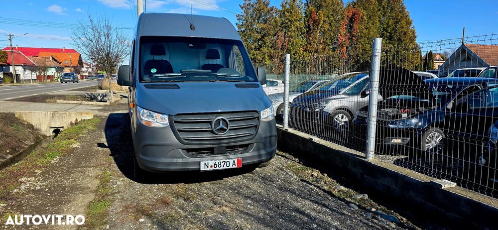 Mercedes-Benz Sprinter - 13