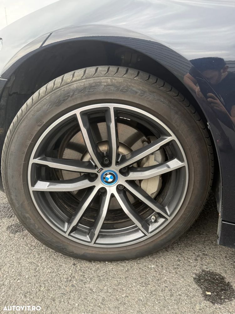 BMW Seria 5 530e xDrive Aut. M Sport Edition - 11