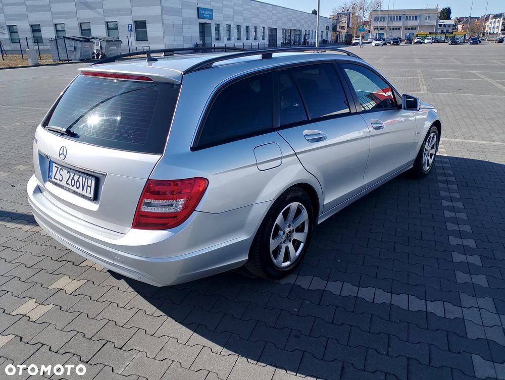 Mercedes-Benz Klasa C 180 CGI BlueEff Avantgarde - 6