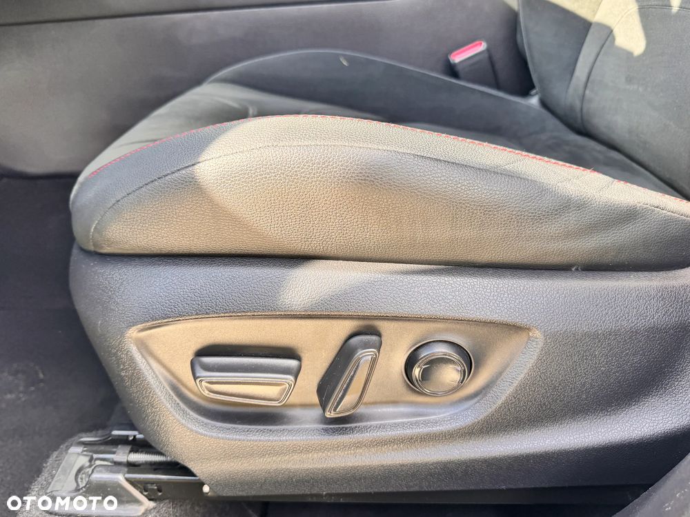 Toyota C-HR 2.0 Hybrid Dynamic Force GR Sport Premiere Edition AWD - 9