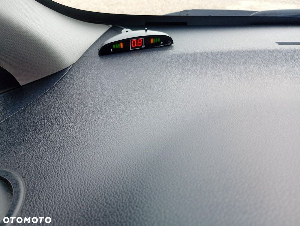 Kia Rio - 25