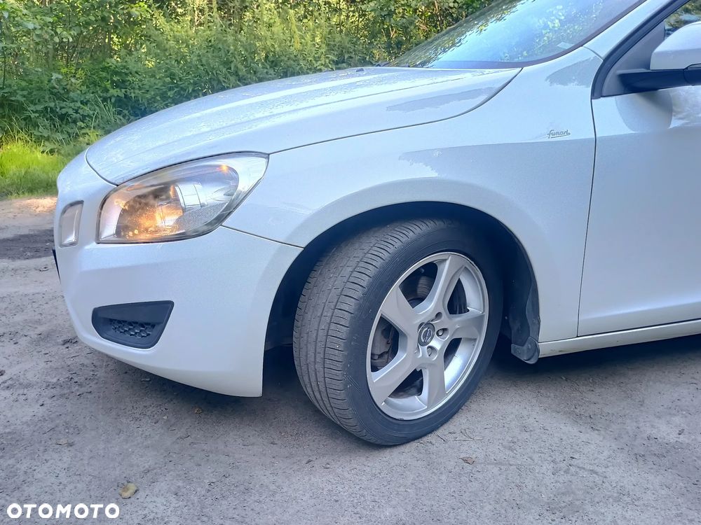 Volvo V60 D2 Kinetic - 15