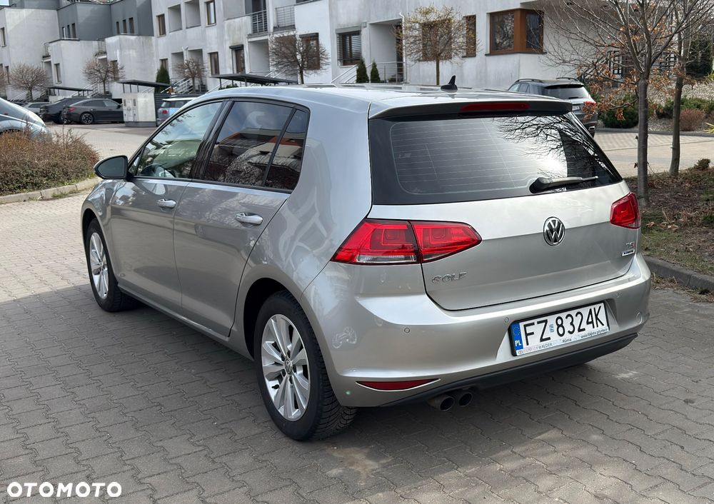Volkswagen Golf 1.4 TSI BMT Comfortline - 21