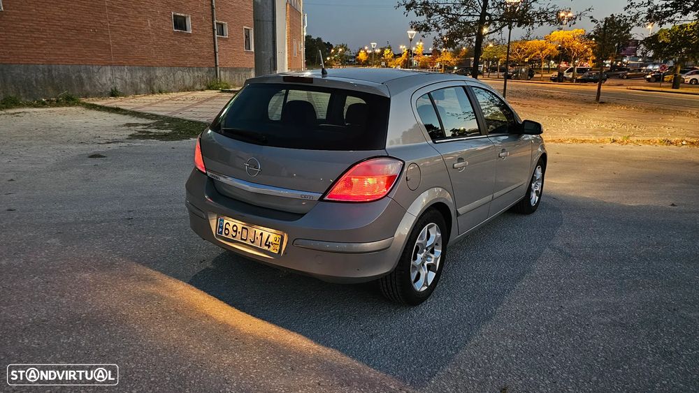 Opel Astra 1.3 CDTi Cosmo - 17