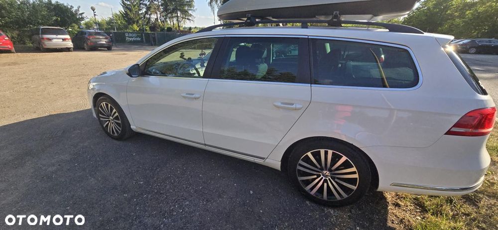 Volkswagen Passat 2.0 TDI Comfortline DSG - 2
