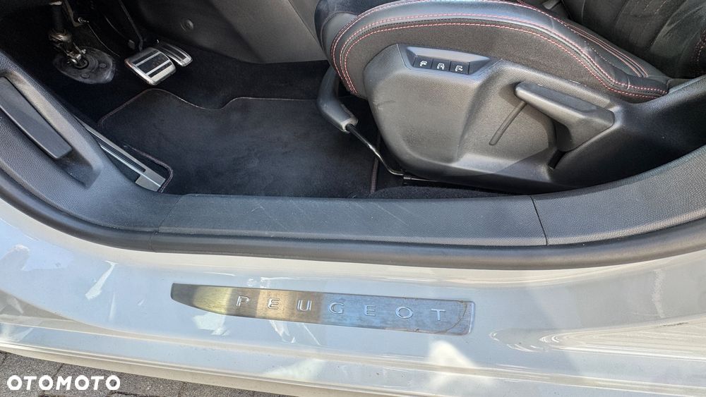 Peugeot 308 BlueHDi FAP 150 EAT6 Stop&Start GT-Line Edition - 33