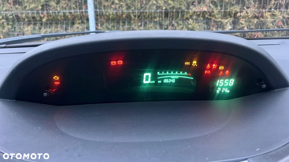 Toyota Yaris 1.0 VVT-i Style - 12