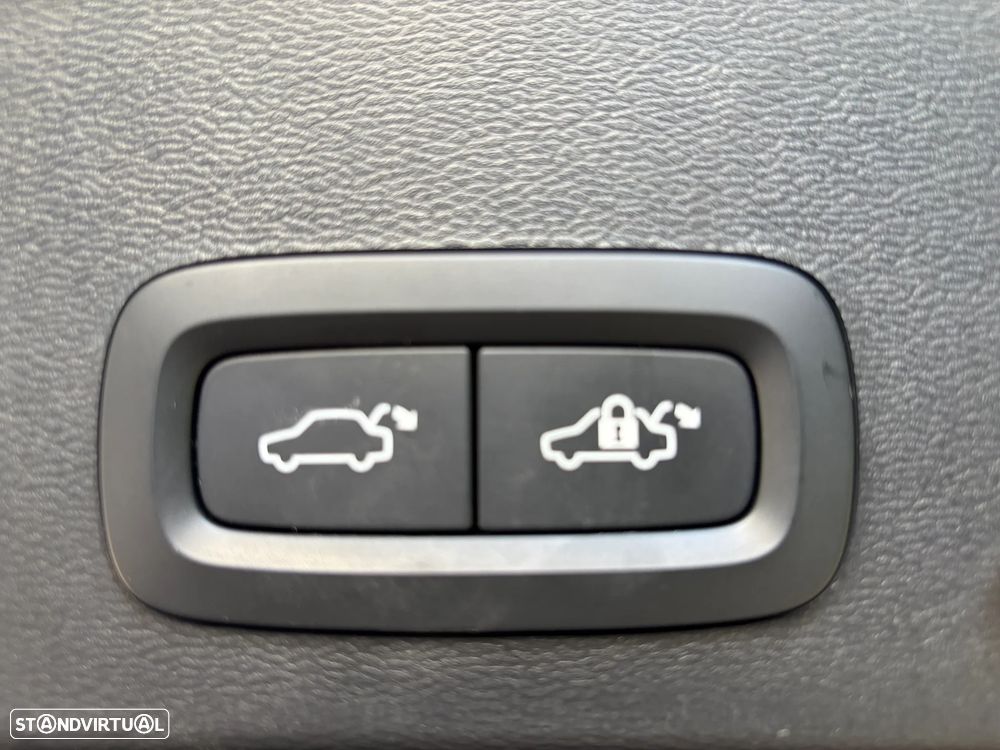 Volvo XC 40 1.5 T5 PHEV R-Design - 21