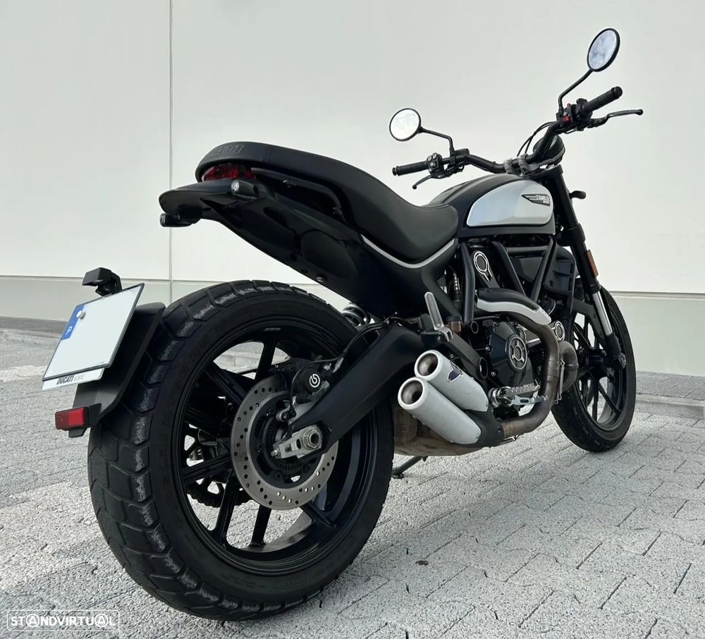 Ducati Scrambler 800 Icon Dark - 3