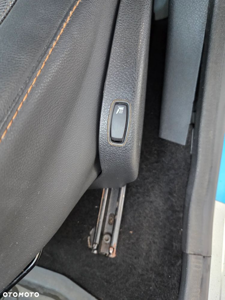 Dacia Lodgy dCi 110 Stepway Celebration - 15