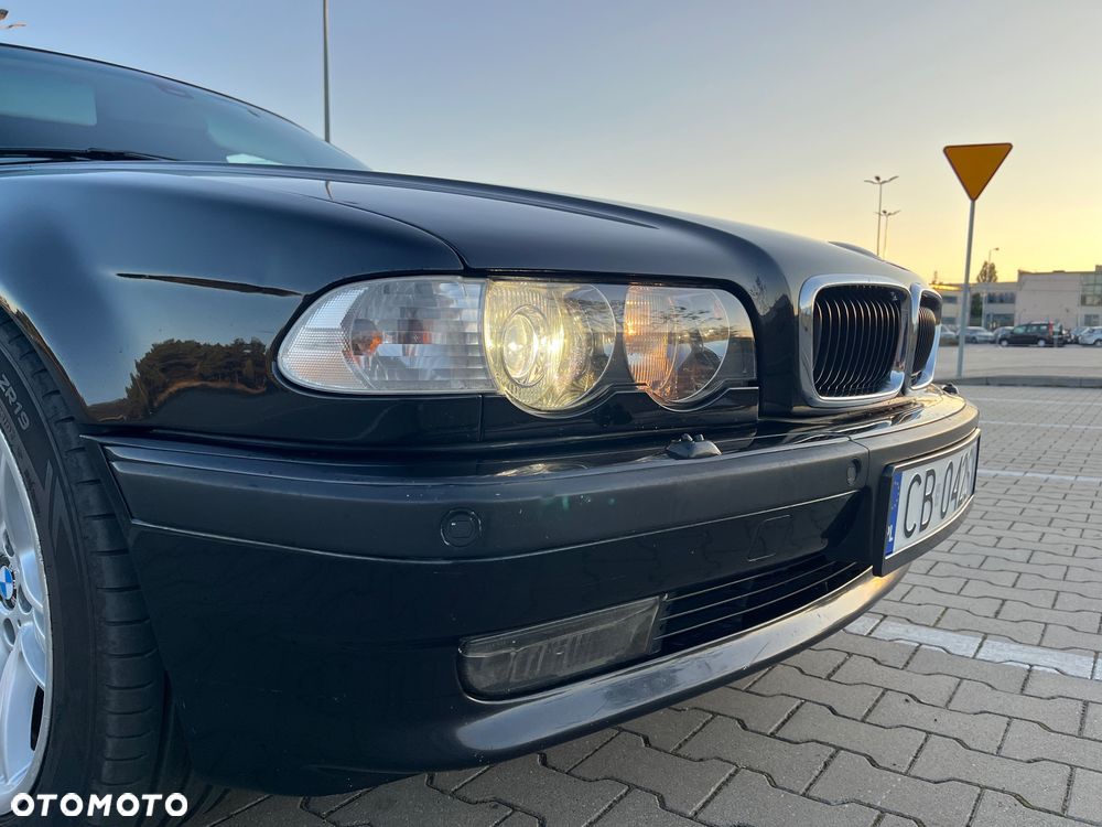 BMW Seria 7 740d - 21