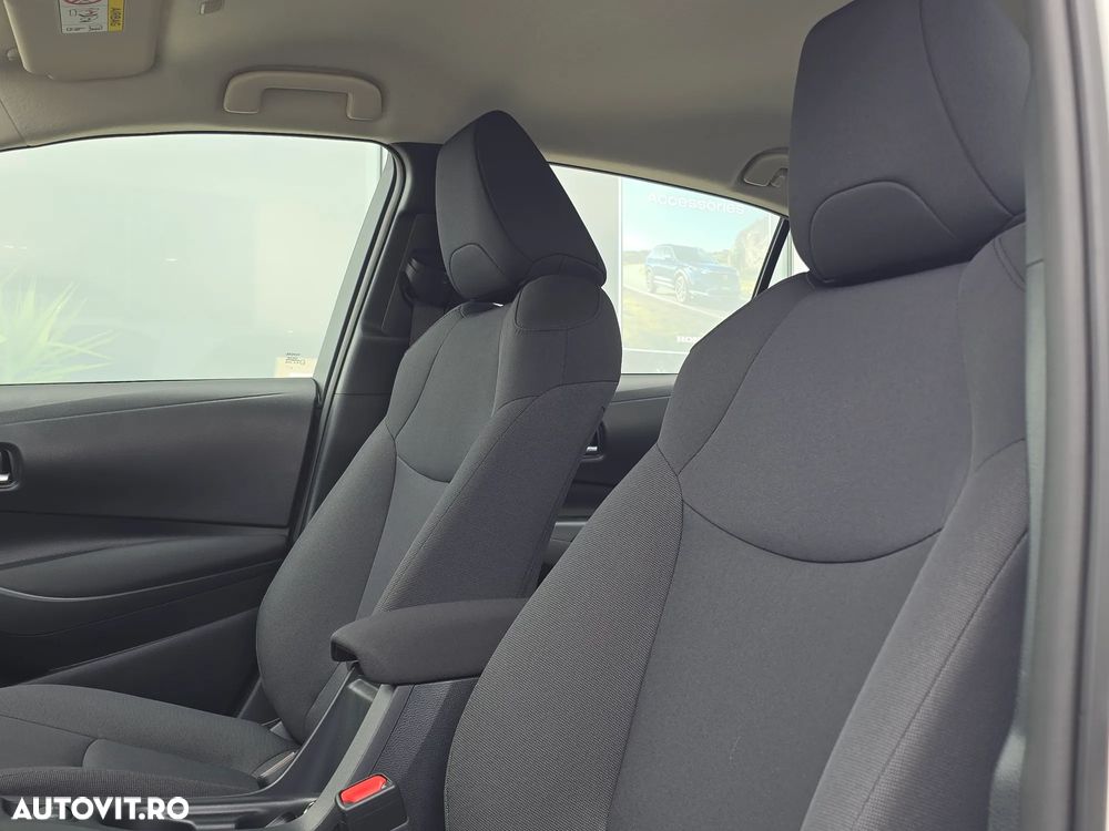 Toyota Corolla 1.8 HSD Eco - 12