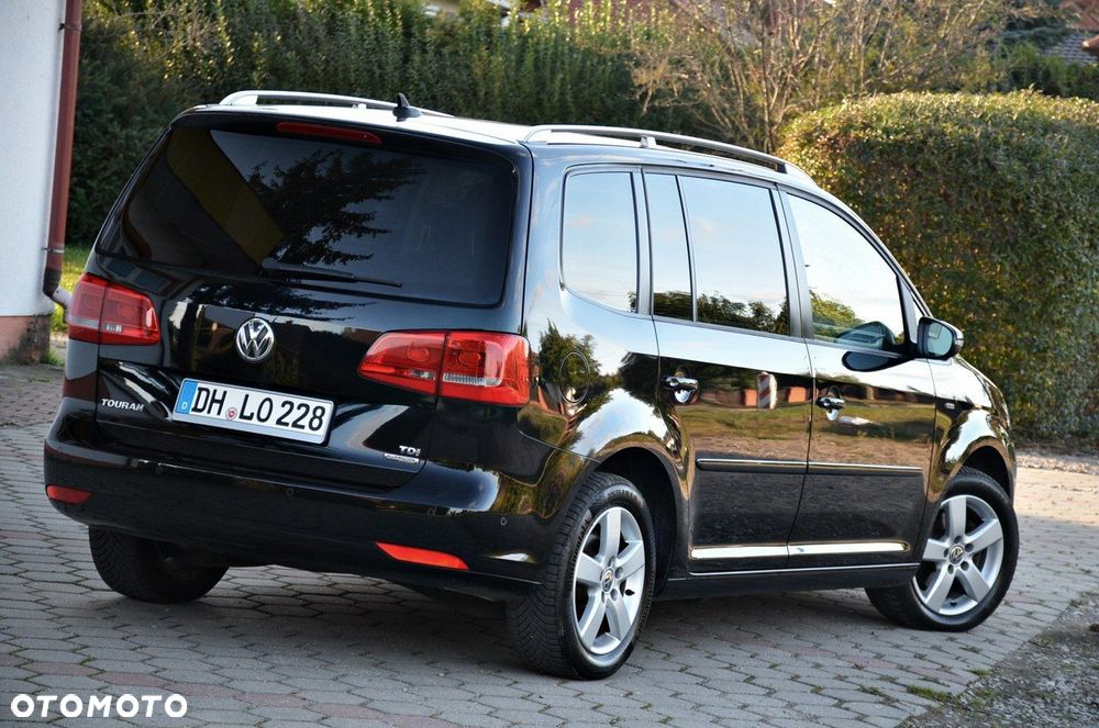 Volkswagen Touran - 13