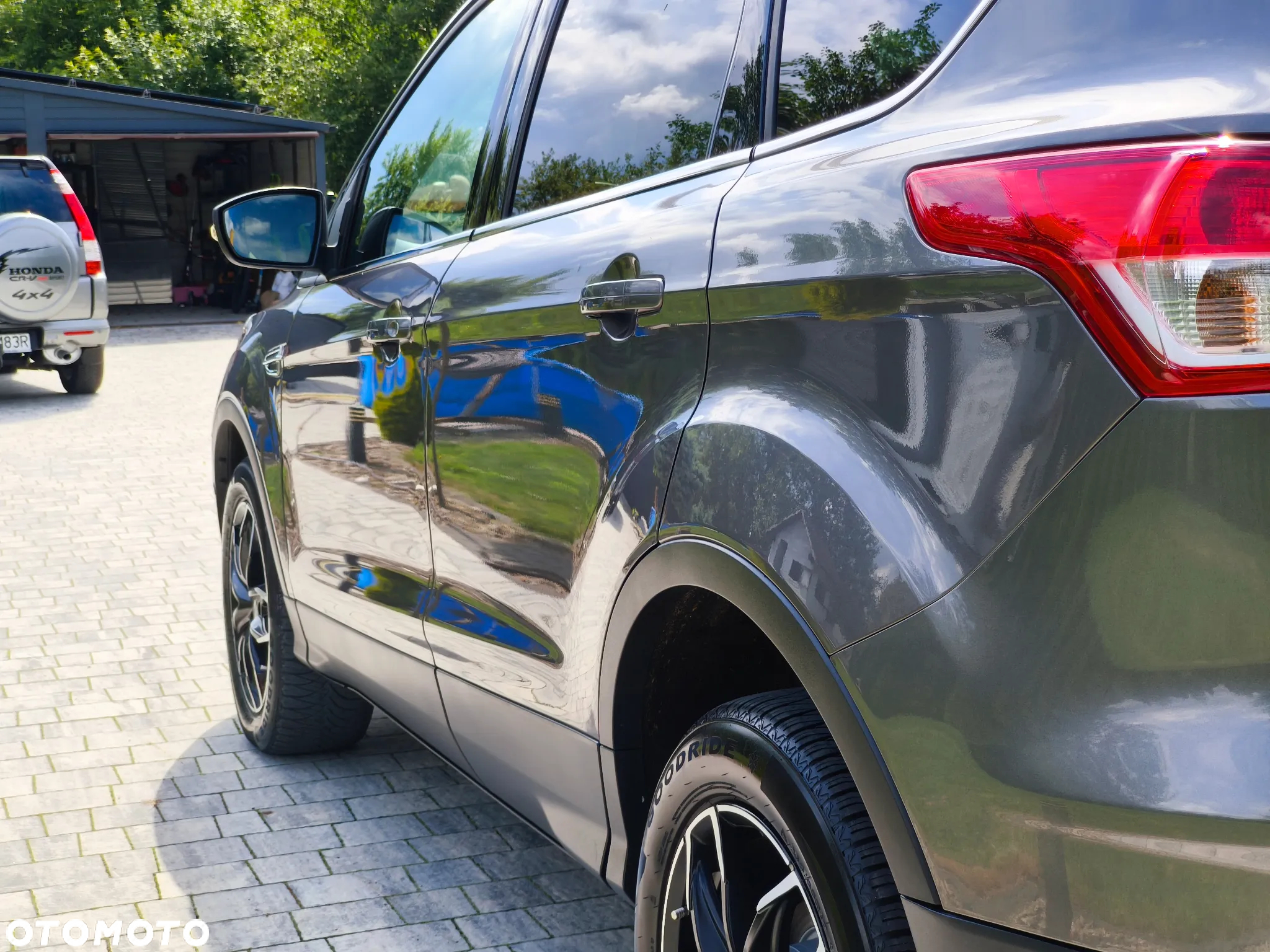 Ford Kuga 2.0 TDCi 4x4 Titanium - 12