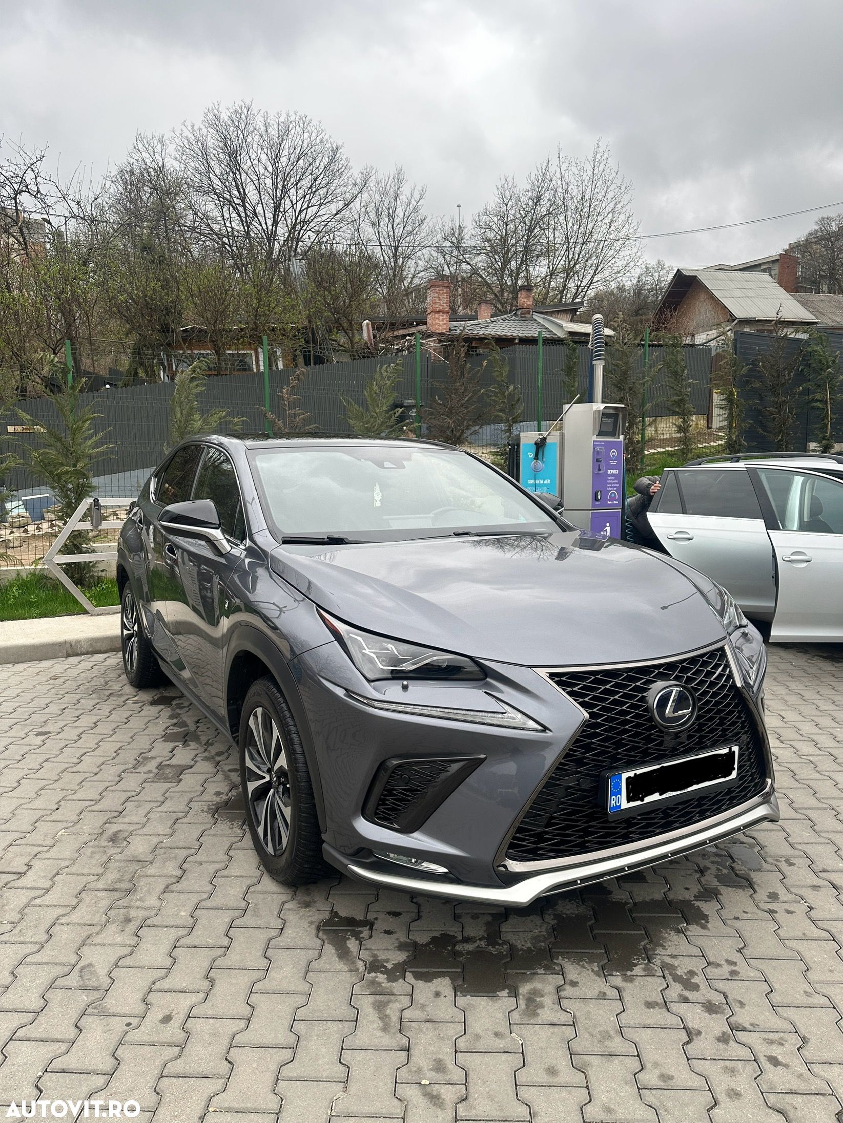 Lexus Seria NX 300h AWD F Sport - 1