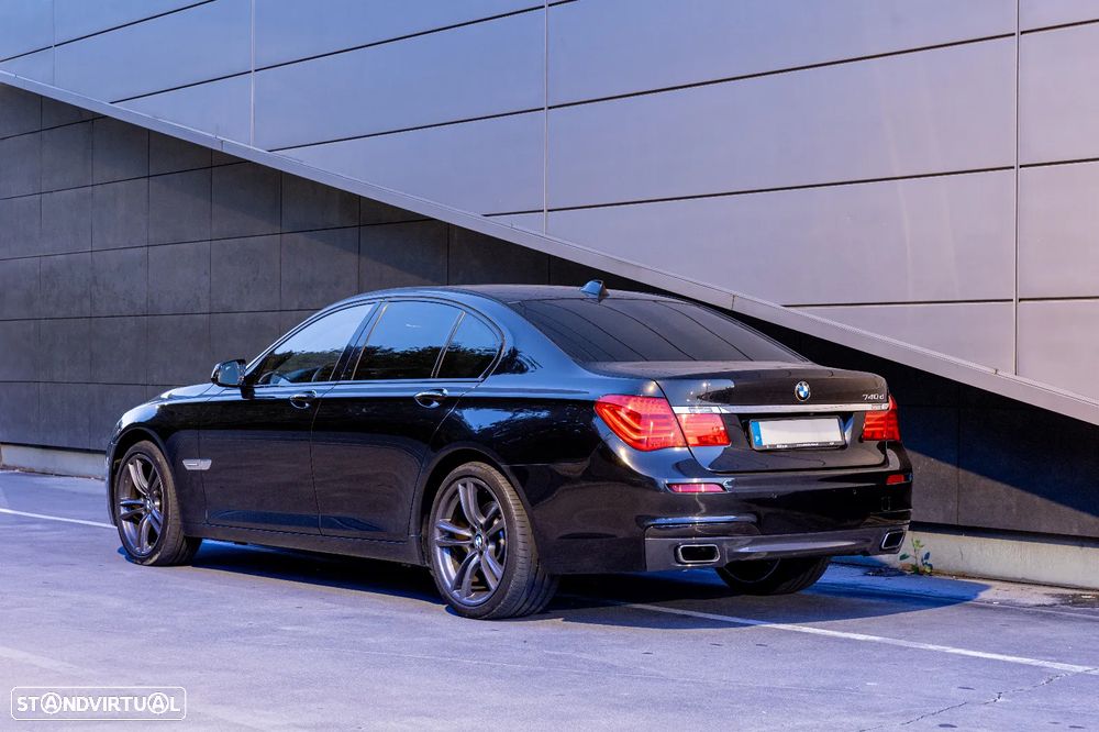 BMW 740 d Pack M - 4
