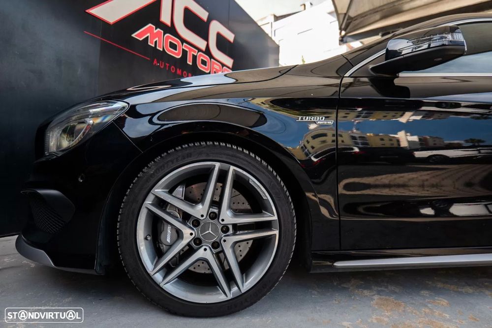 Mercedes-Benz CLA 45 AMG Shooting Brake 4-Matic - 11