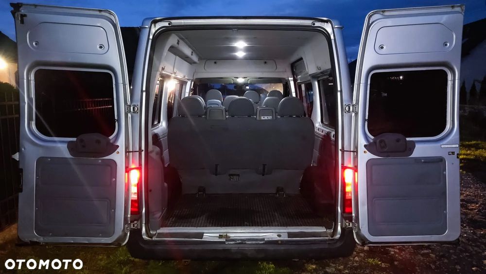 Ford Transit - 8
