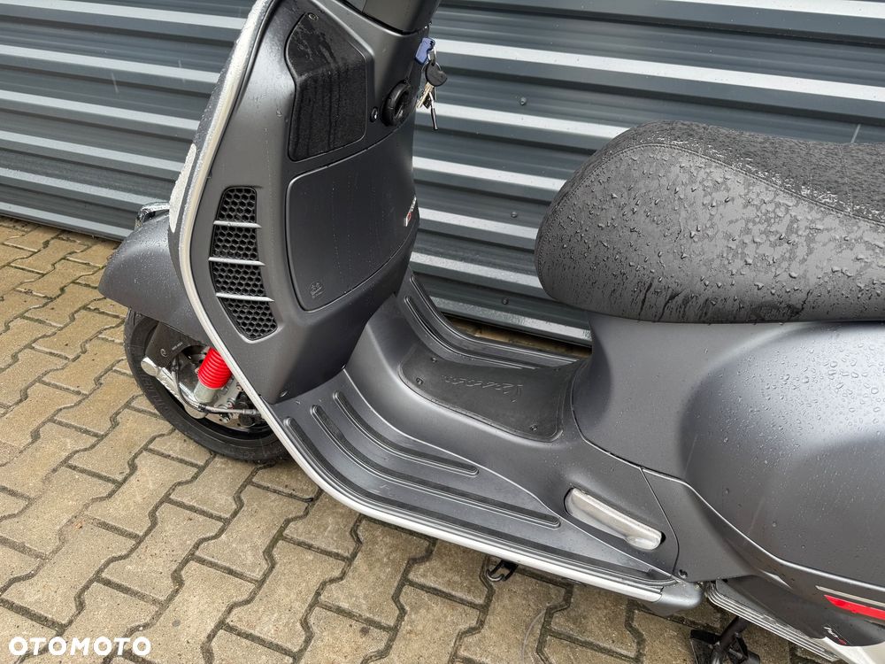 Piaggio Vespa - 15