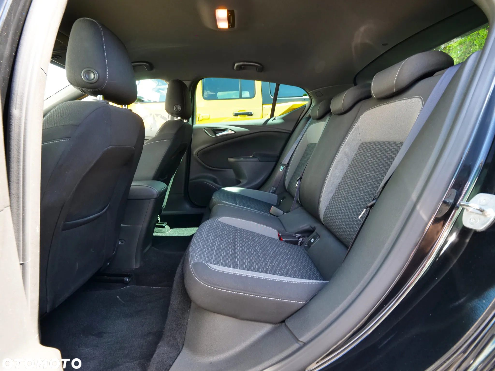 Opel Astra V 1.2 T GS Line S&S - 19