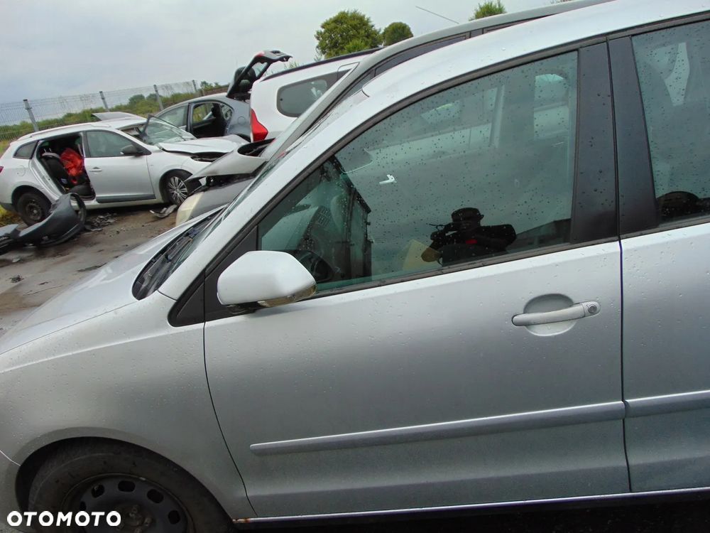 DRZWI LEWE PRZÓD PRZEDNIE VW POLO 9N2 LIFT LA7W - 1