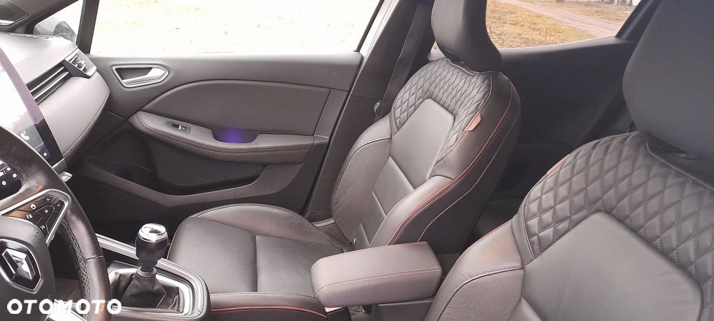 Renault Clio BLUE dCi 115 BUSINESS EDITION - 11